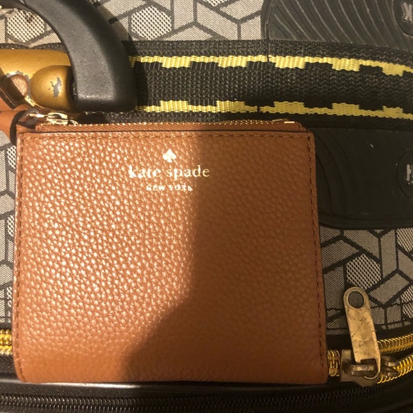 Kate spade wallet - Picture 2 of 8